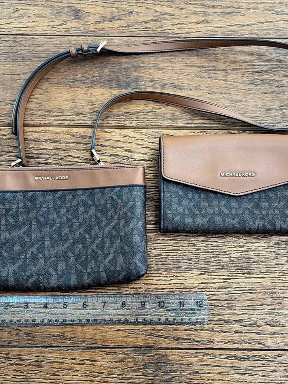 Michael Kors Jet Set Travel Signature Logo Crossbody Set Crossbody Set Brown &